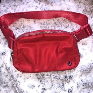 Lululemon belt bag